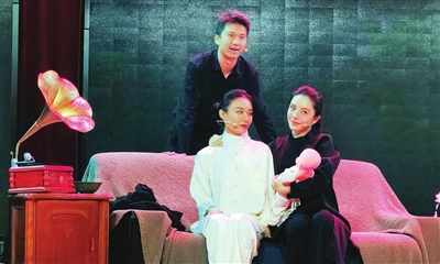 海通众合 天津青年戏剧节话剧展演获赞